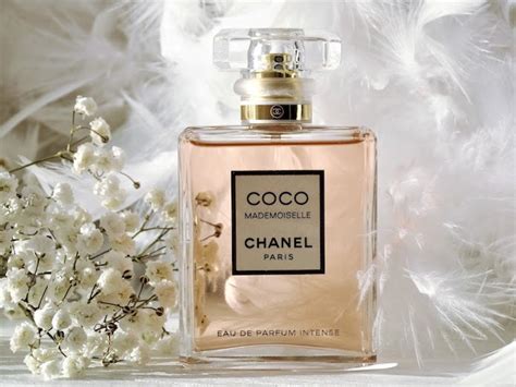 meikkeur chanel femme